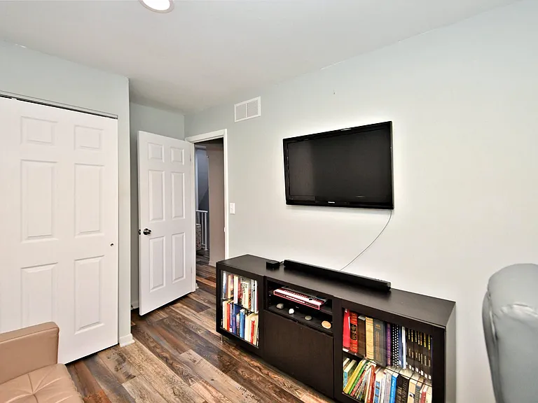 615 Piedmont Ct — Photo 30