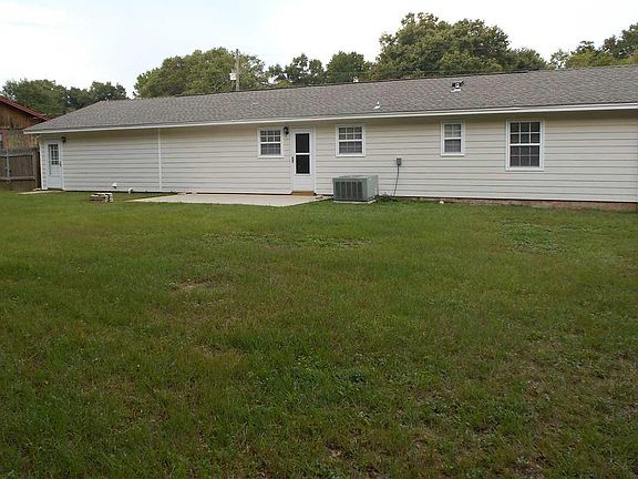 2nd image of 4740 Ridgewood Dr