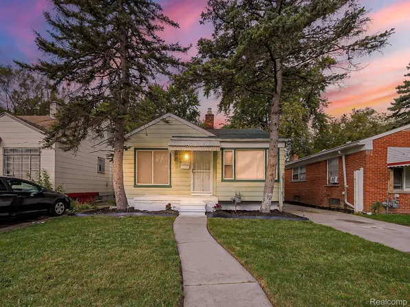 8883 Plainview Ave, Detroit, MI 48228