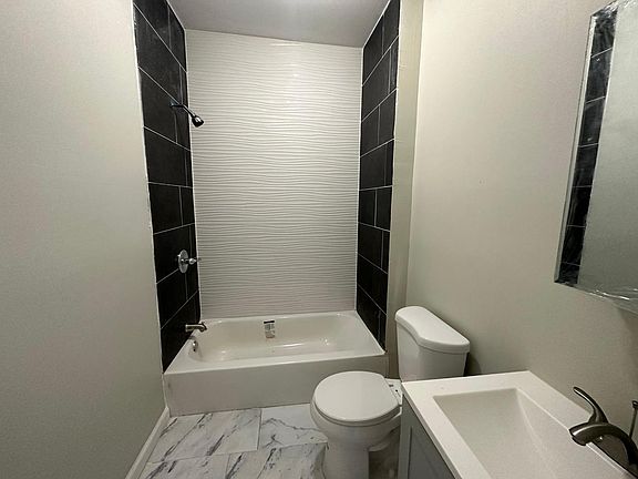 2nd image of 899 S 19th St #1E