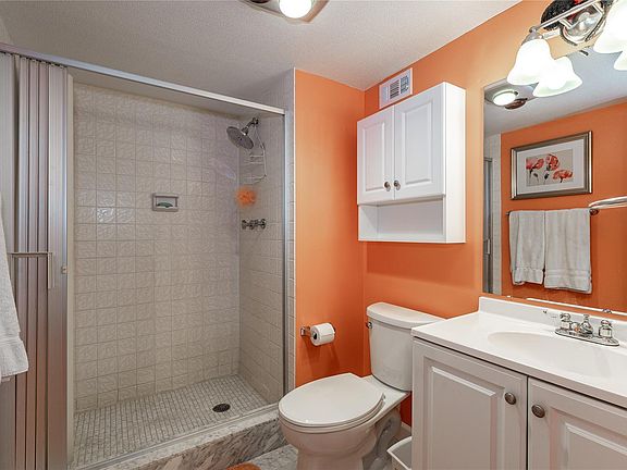 5th image of 700 S Hollybrook Drive #304
