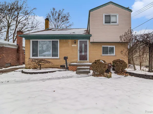 31040 Stephen Ave, Westland, MI 48185