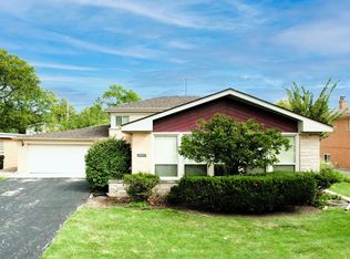 9437 Ozanam Ave, Morton Grove, IL 60053