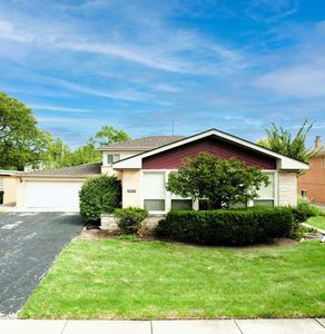 9437 Ozanam Ave, Morton Grove, IL, 60053