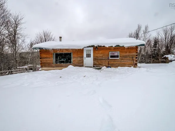 180 Cove Rd, Pictou, NS B0K 1P0