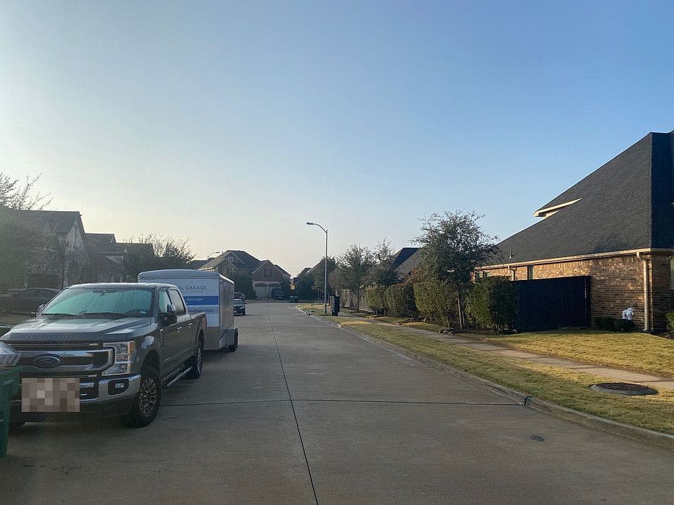 2nd image of 4222 Bayou Hollow Ln