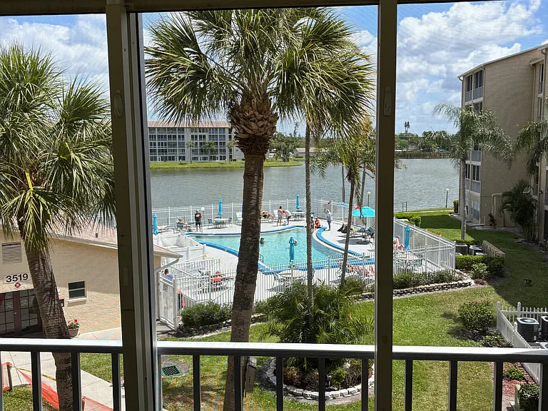 3615 Lake Bayshore Dr #J-316 — Photo 5