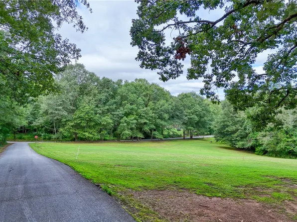 235 Williams Rd, Piedmont, SC 29673