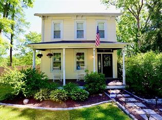 11 Cramer Rd, Poughkeepsie, NY 12603