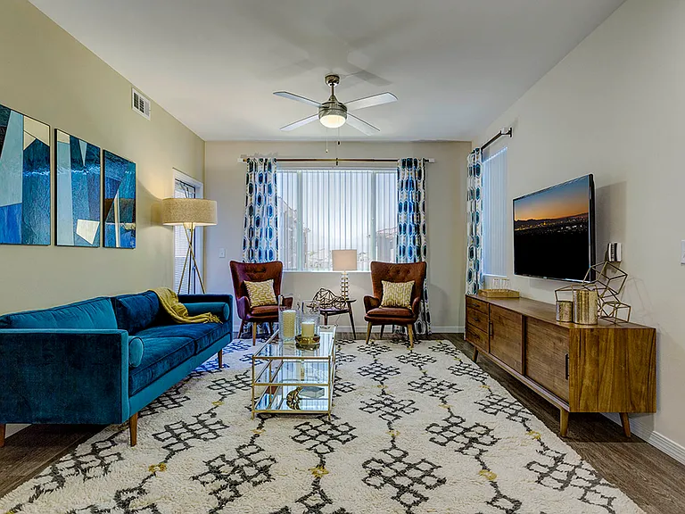 A1 774 SQ FT 1 Bed 1 Bath