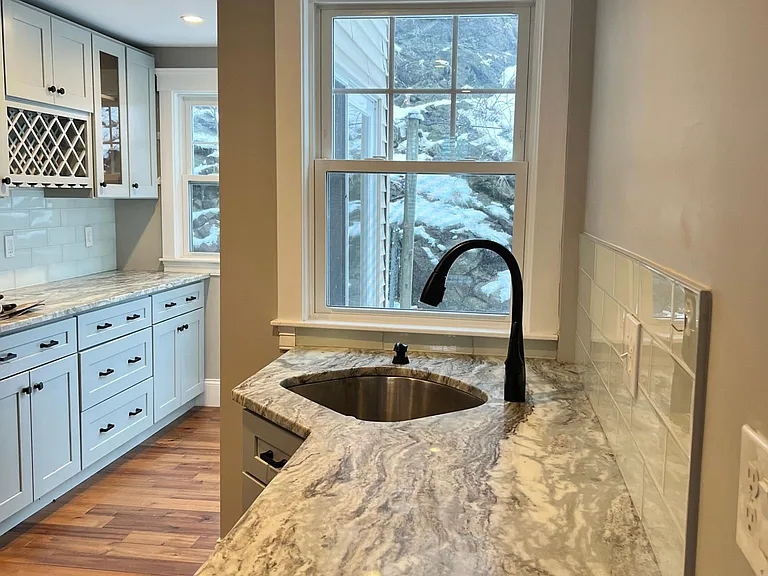 82 Essex St #1 — Photo 7