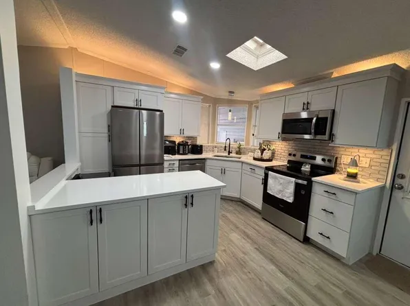 141 Plantation Boulevard, Lake Worth, FL 33467