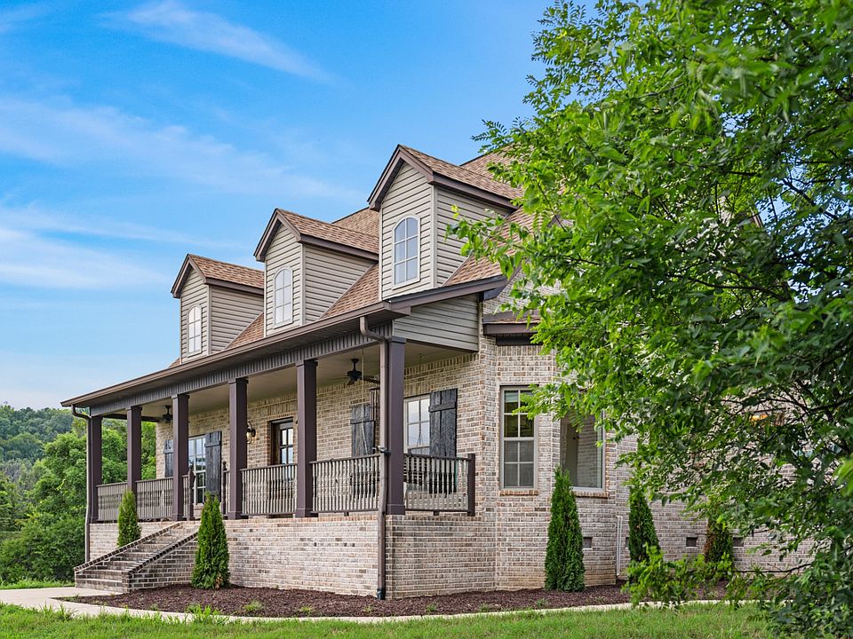 19th image of 128 Leath Ln