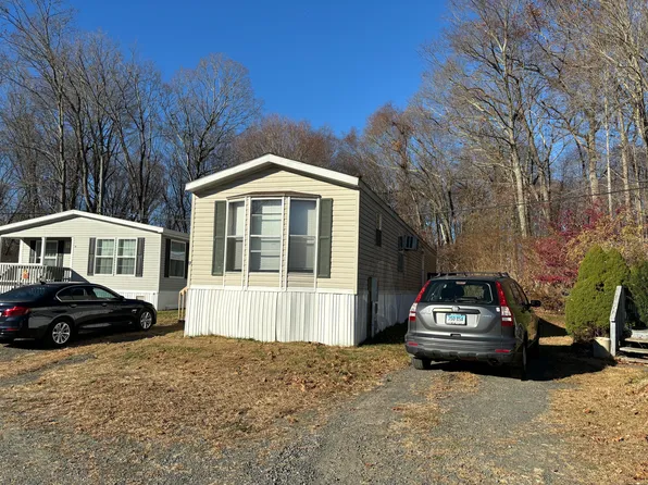 160 Mount Pleasant Road #17, Newtown, CT 06470