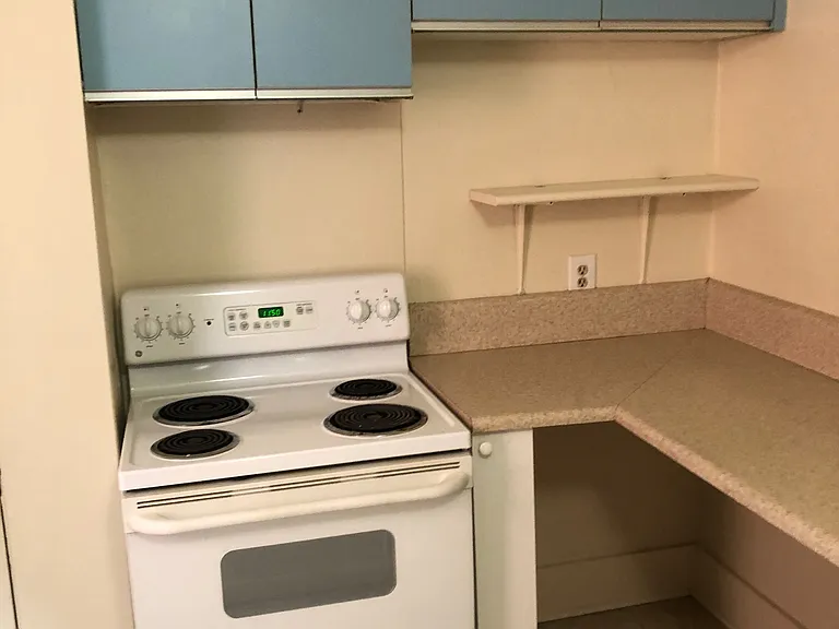 Eat in kitchen