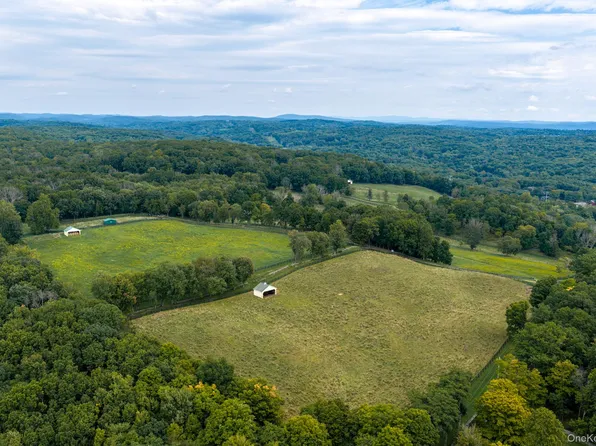 Ruskey Lane, Hyde Park, NY 12538