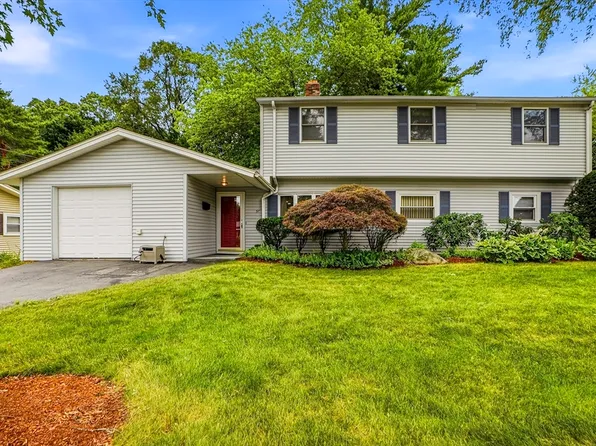 57 Prior Dr, Framingham, MA 01701