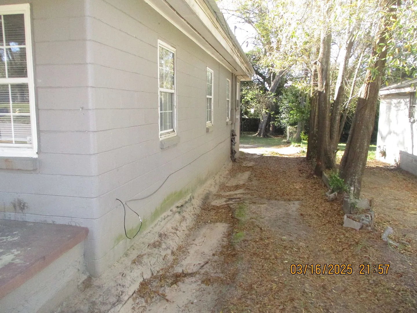 Jefferies Ave, 520-B — Photo 2
