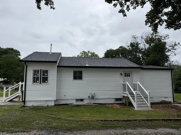 1421 Cooper St, Deptford, NJ 08096
