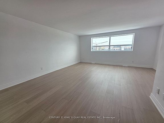 3rd image of 1346 Kennedy Rd
