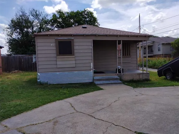 302 SW 20th St, Lawton, OK 73501