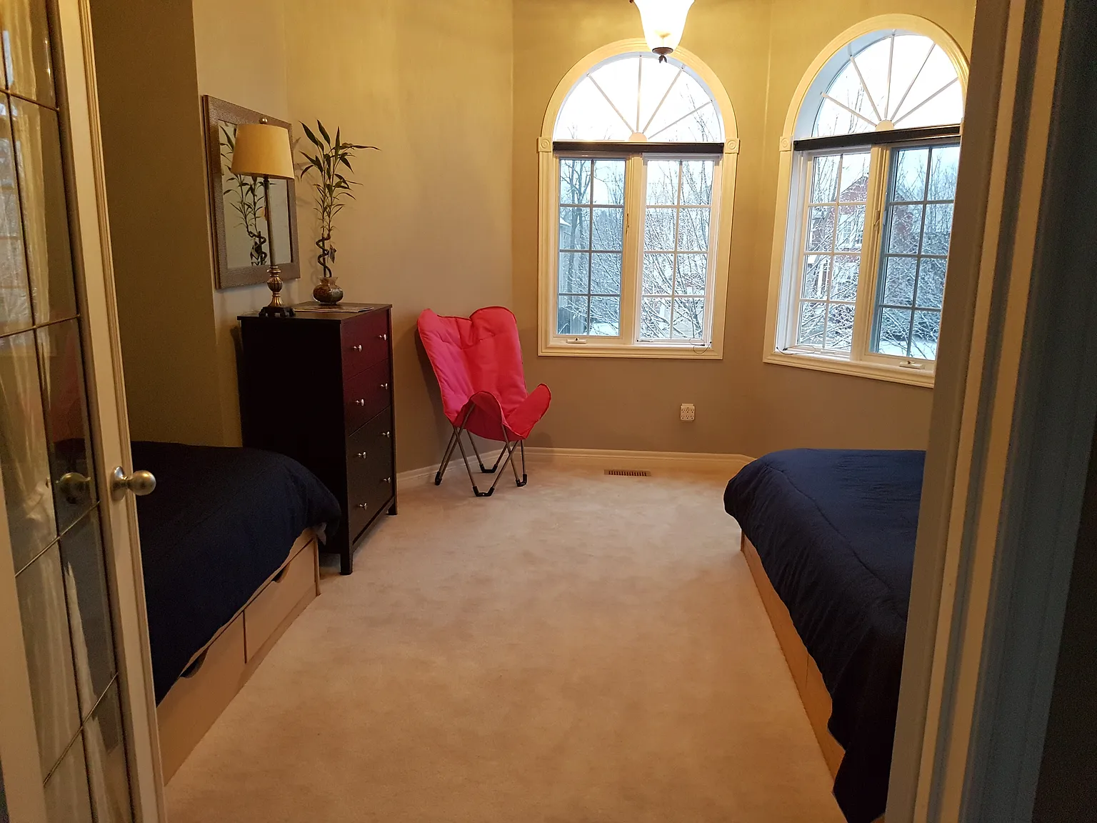 Delaney Dr, Ajax — Photo 1