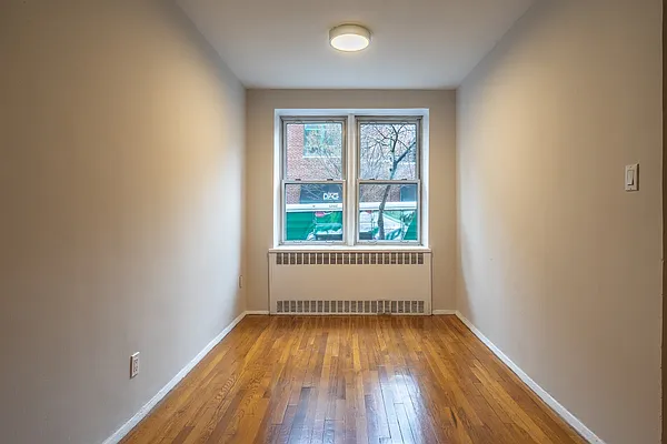 Rented by Metropolitan Equities | media 9