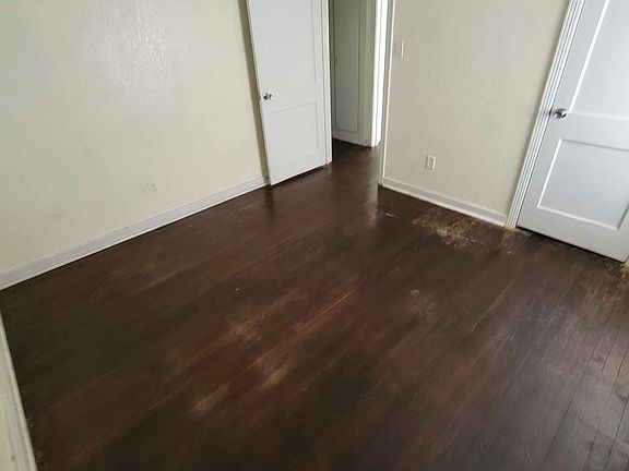 2nd image of 122 Park Lake St #122PKLK