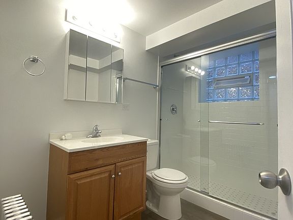 2nd image of 5240 N Sawyer Ave #1