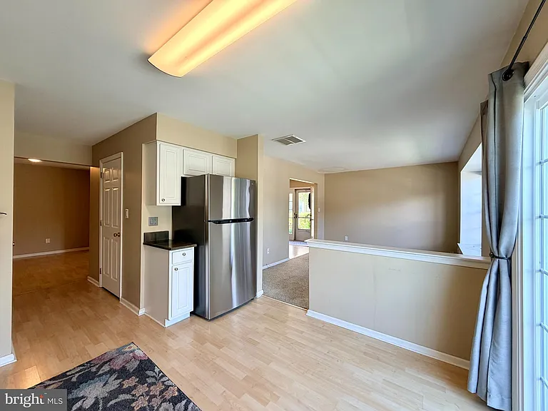 5504 Essex Ln — Photo 8