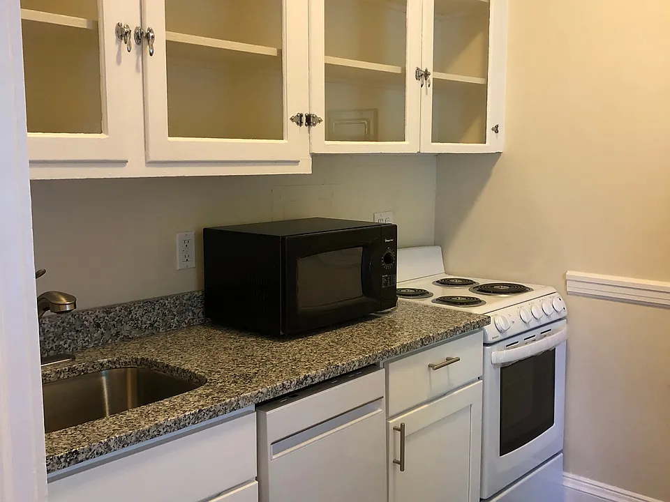 1470 Beacon St #1A