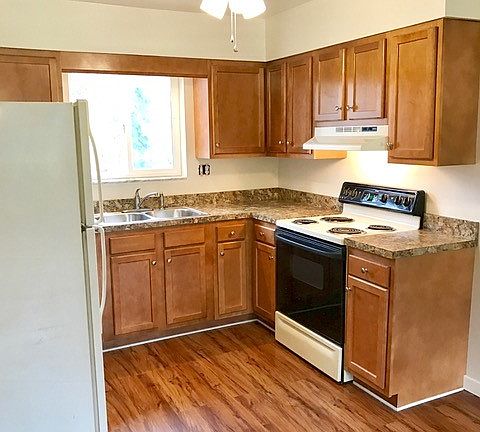 2nd image of 8 Stewart Park APT 1