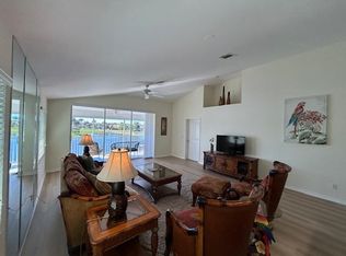 3524 Windjammer Cir APT 204, Naples, FL 34112