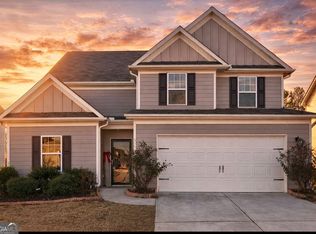 735 Walnut Creek Cir, Pendergrass, GA 30567