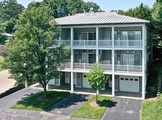 270 Oak St APT 30, South Haven, MI 49090