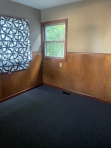 2nd image of 7465 N Portsmouth Ave