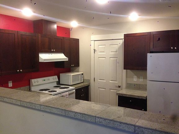 4th image of 25025 SE Klahanie Blvd APT B102
