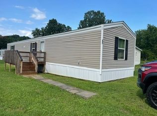 17 Shellie St #C-9, Uniontown, PA 15401