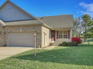 710 Dennis Dr #710, Mahomet, IL 61853