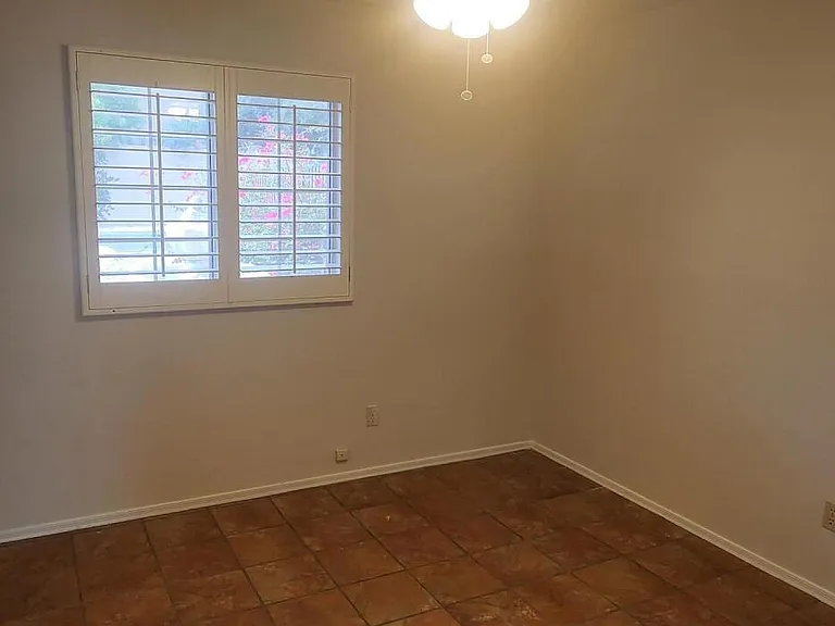 71 E Windhill Dr — Photo 19