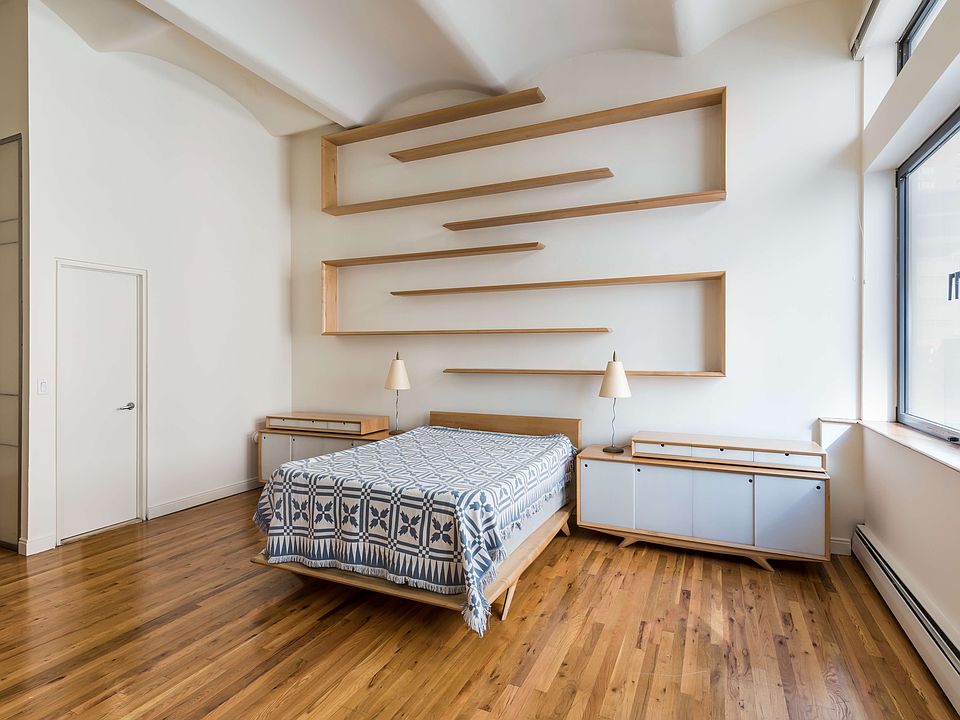 2nd image of 114-116 E 13th St #2D