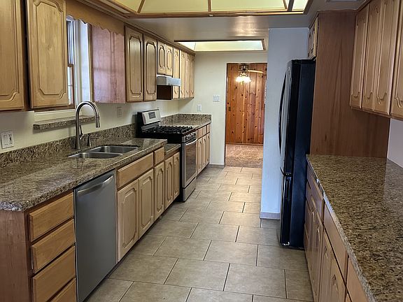 5th image of 1809 N Laurel Ave #1