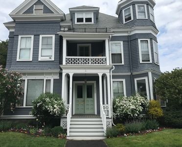 220 High St APT 3, Newburyport, MA, 01950