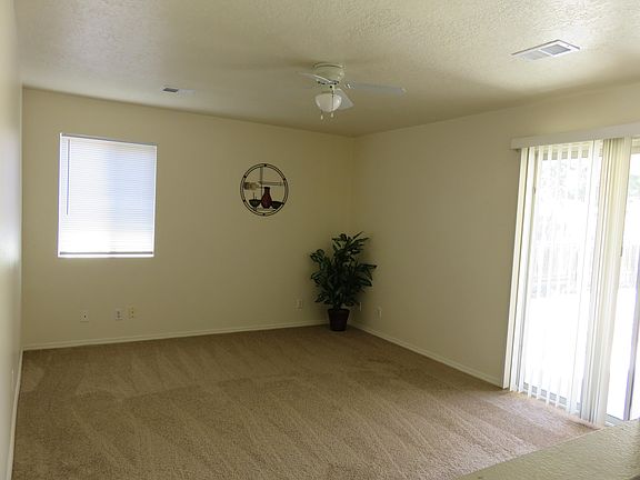 3rd image of 3009 Solano Meadows Dr NE