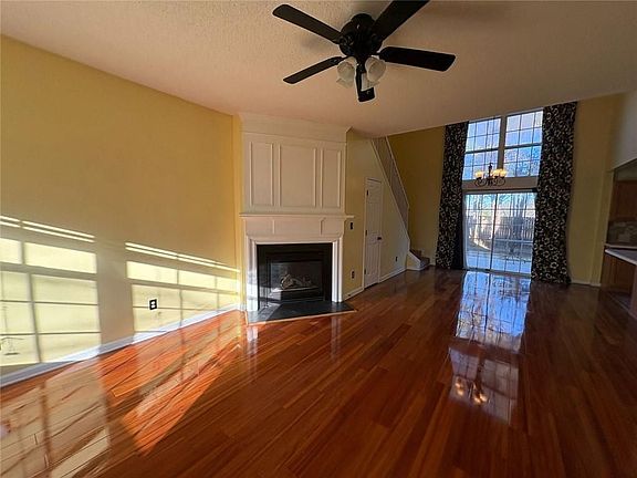 4th image of 1607 Heyford Cir NW