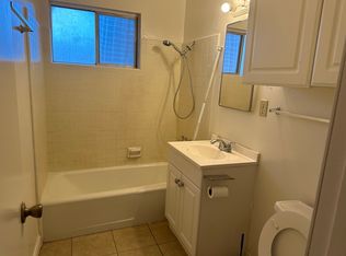 16069 Spruce St, Hesperia, CA 92345