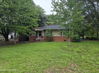 402 Locust St, Hamlet, NC 28345