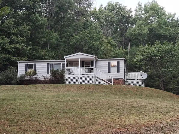 4662 Altice Rd, Moneta, VA 24121
