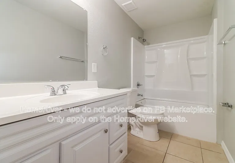 2213 E Emma St — Photo 16