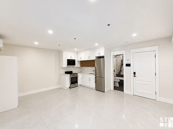 3rd image of 7 Spencer Pl #1R